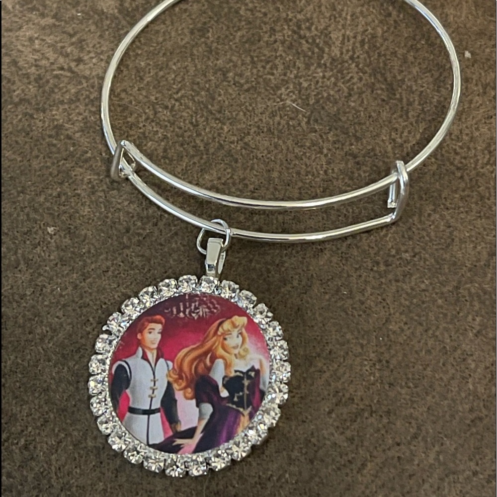 Sleeping beauty bracelet